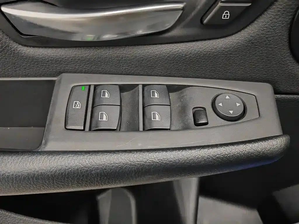 2018 BMW 2 Series Gran Tourer 218i Leading Edition — миниатюра 9