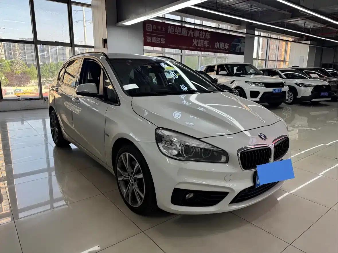 2016 BMW 2 Series Gran Tourer 218i Sport Design Package — миниатюра 3