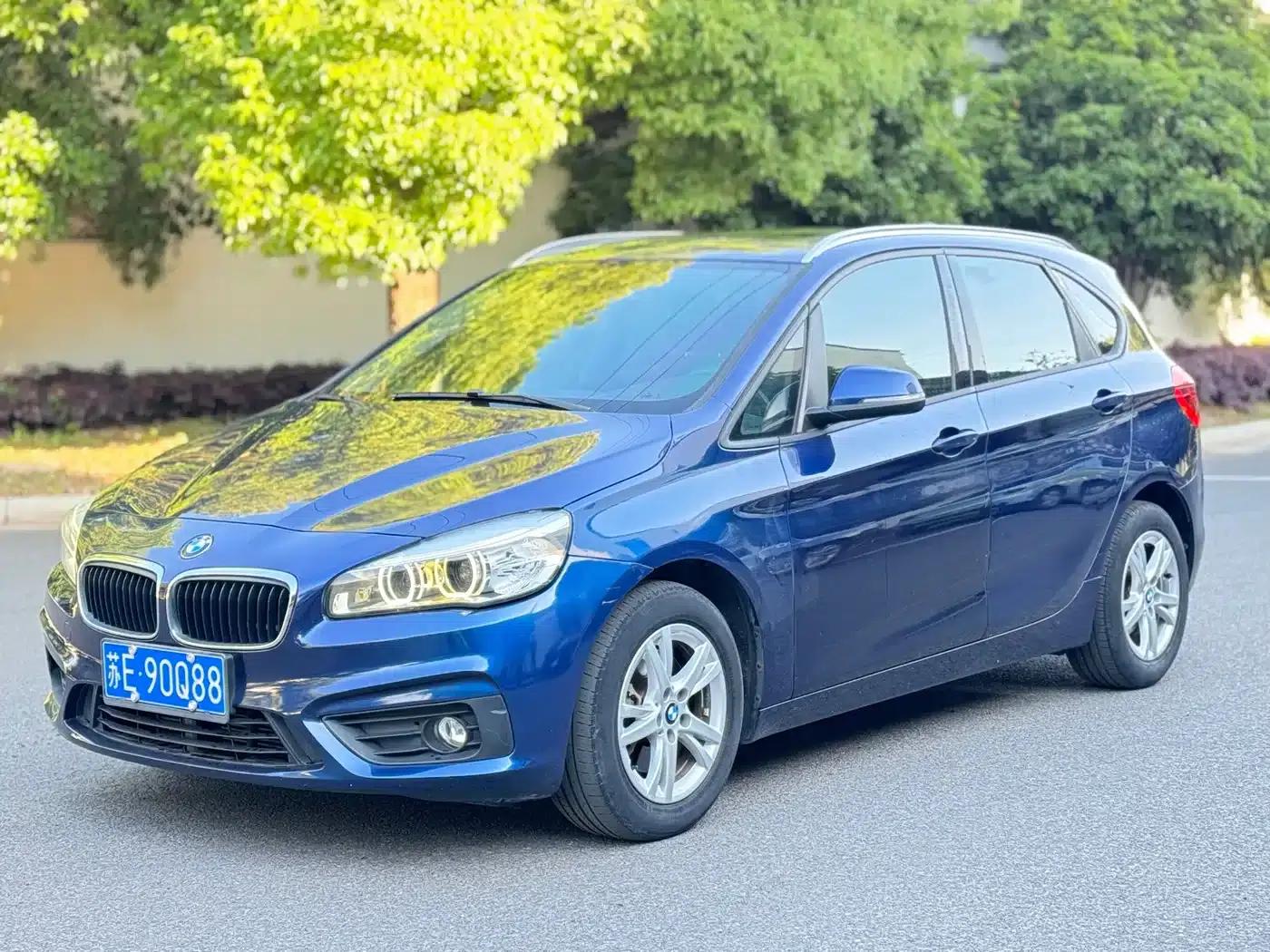 2016 BMW 2 Series Gran Tourer 218i Leading Edition — миниатюра 1