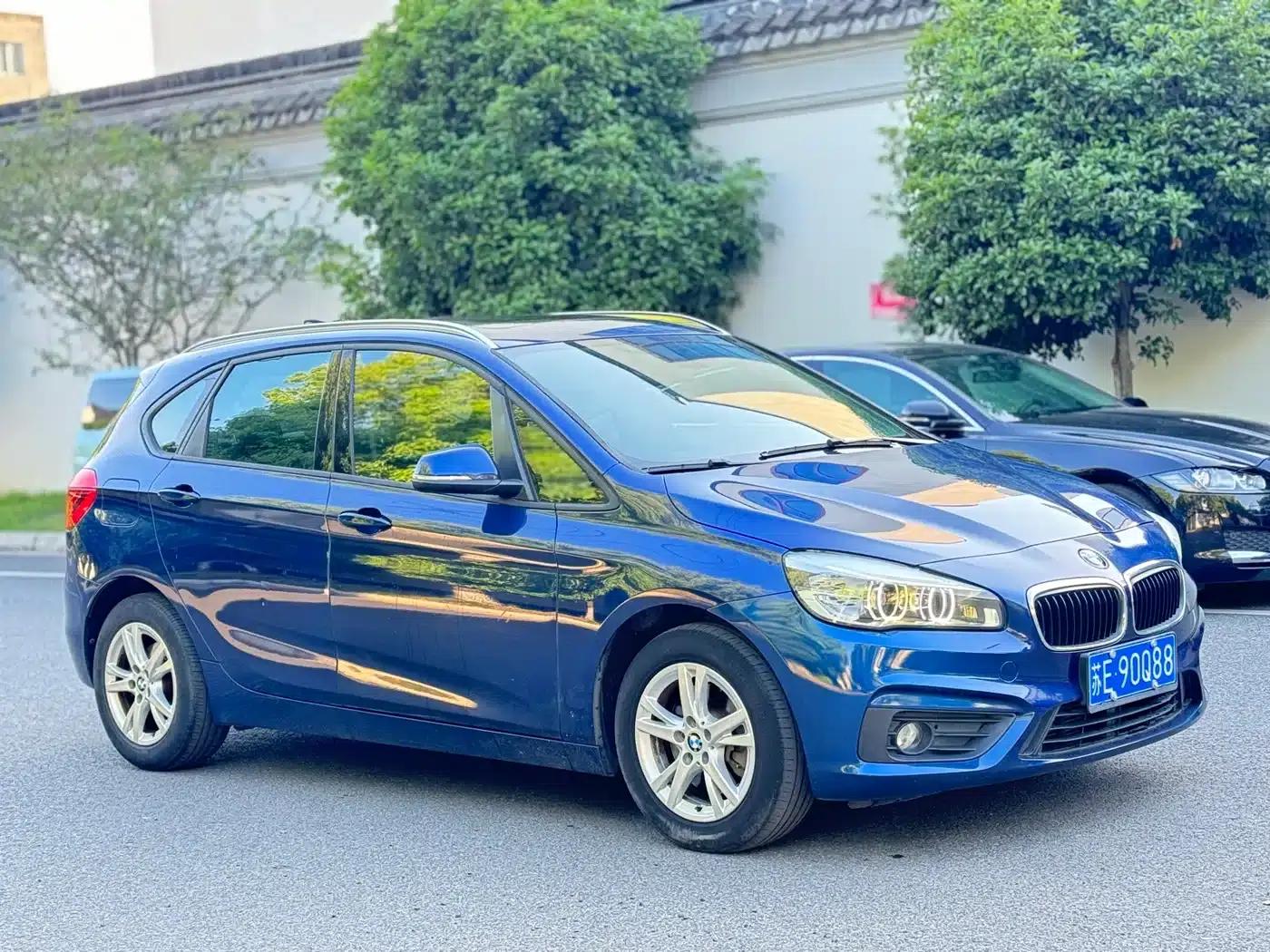 2016 BMW 2 Series Gran Tourer 218i Leading Edition — миниатюра 3