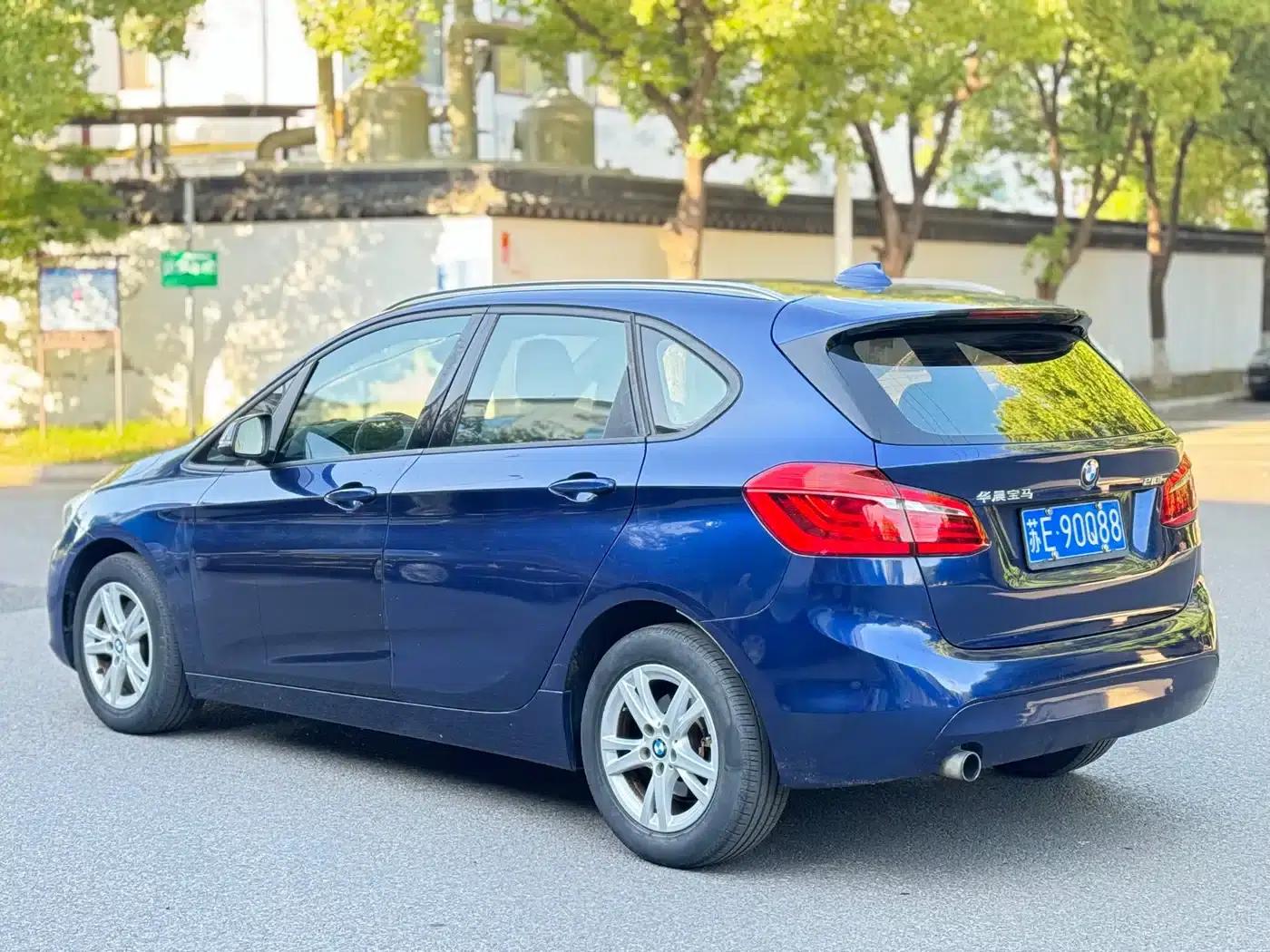 2016 BMW 2 Series Gran Tourer 218i Leading Edition — миниатюра 6