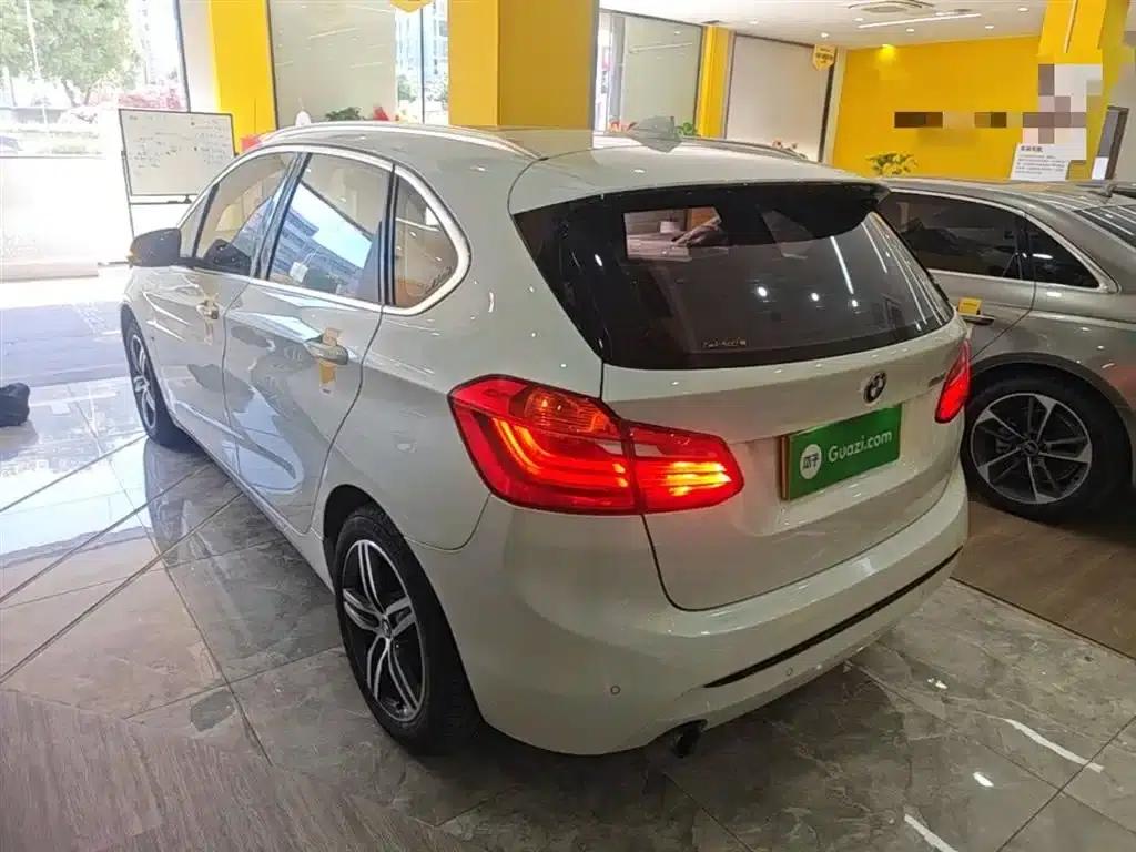2016 BMW 2 Series Gran Tourer 218i Sport Design Package — миниатюра 5