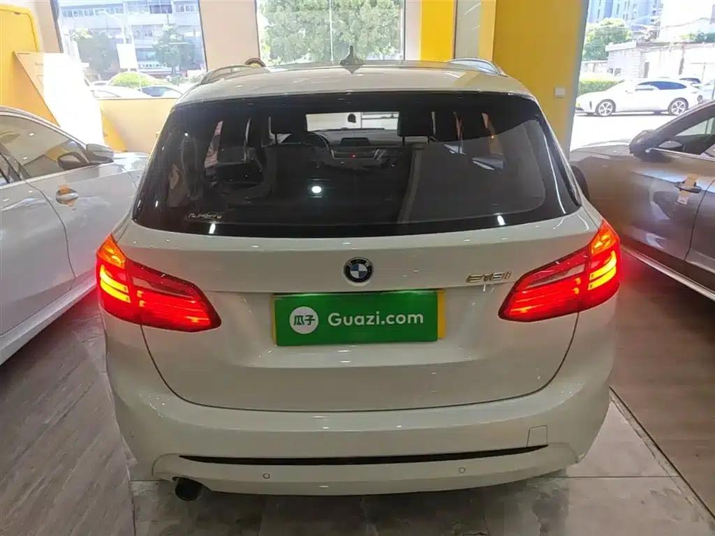 2016 BMW 2 Series Gran Tourer 218i Sport Design Package — миниатюра 6