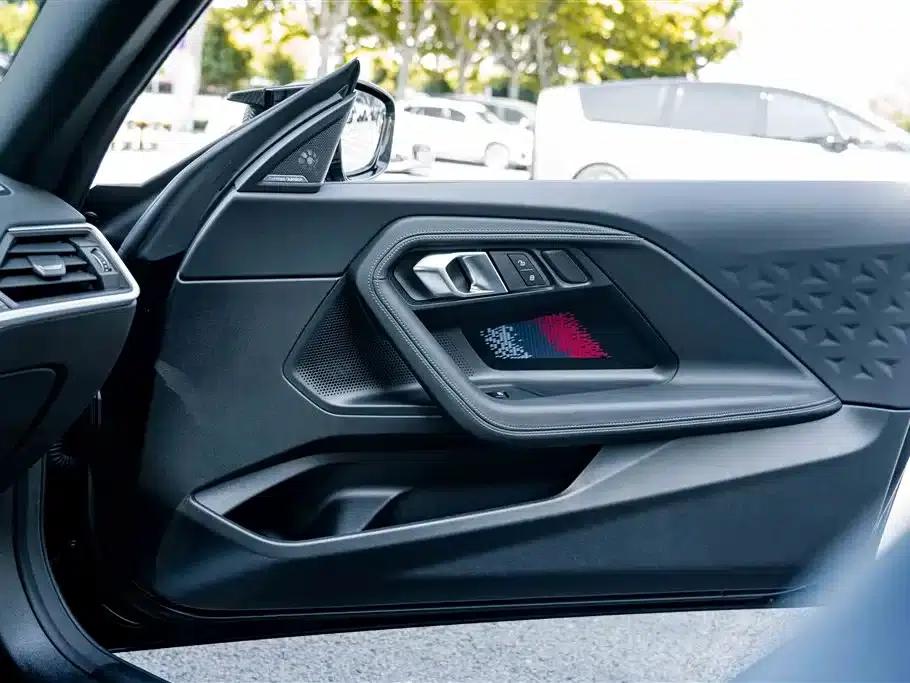2023 BMW M2 — миниатюра 16