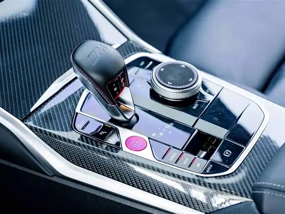 2023 BMW M2 — миниатюра 17