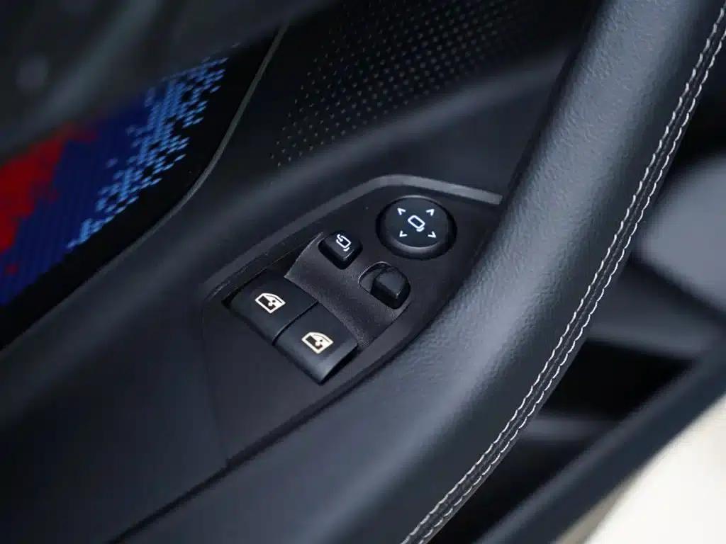 2024 BMW M2 — миниатюра 30