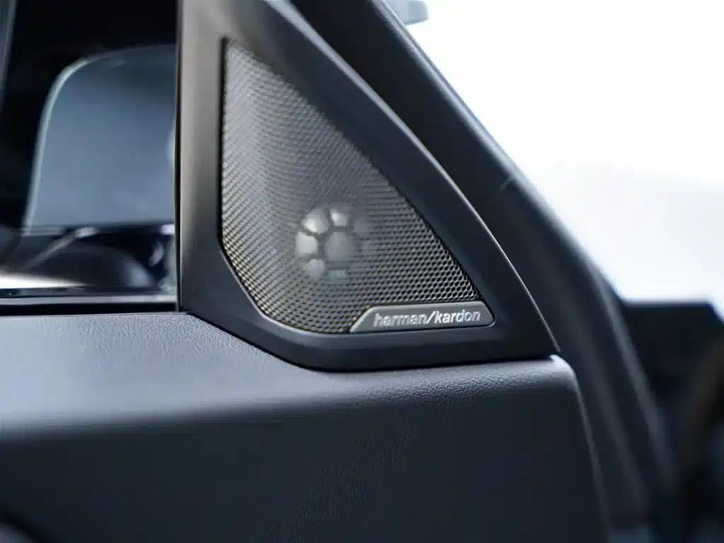 2024 BMW M2 — миниатюра 31