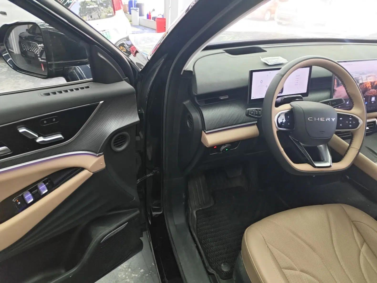 Chery Tiggo 8 L 2024 2.0T Two-Wheel Drive Prestige Version 5 Seats — миниатюра 19
