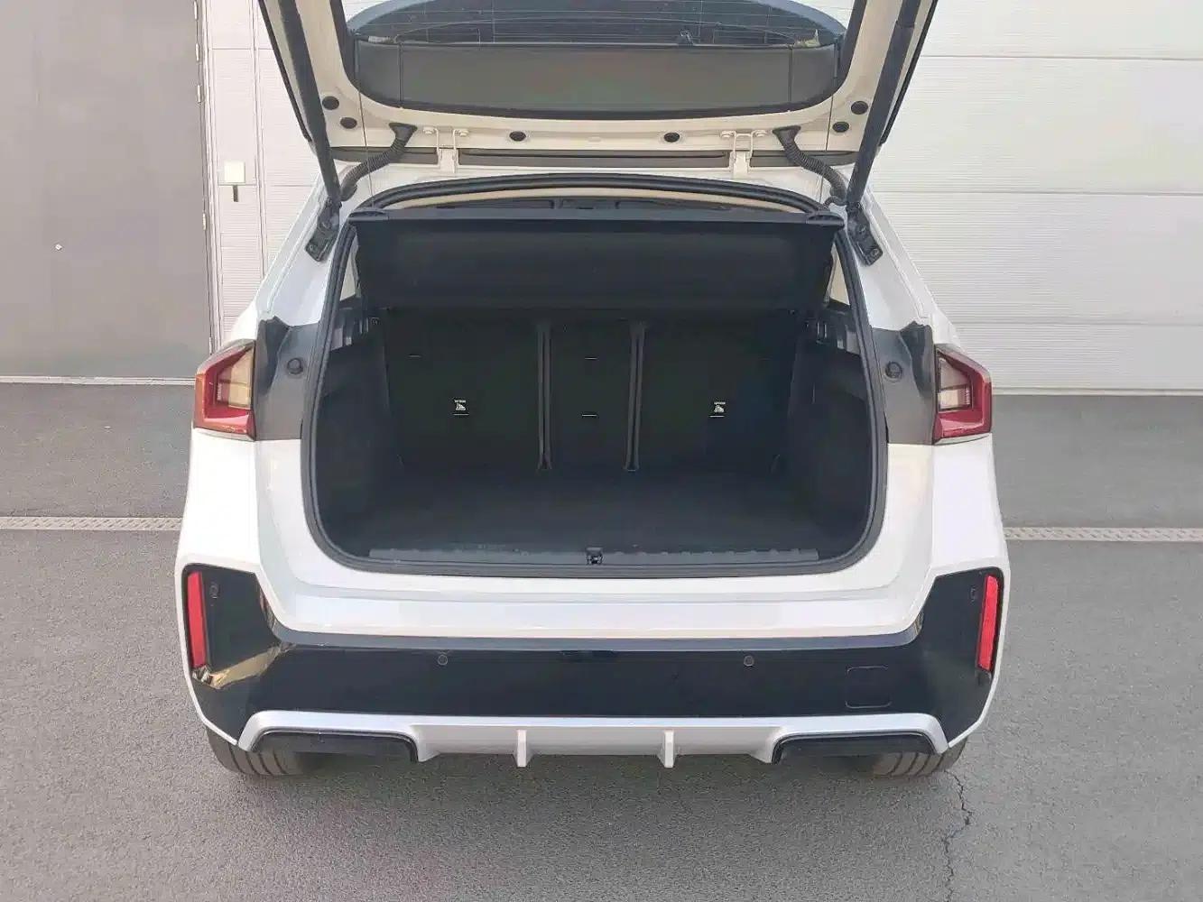 BMW iX1 2025 eDrive25L M Sport Package — миниатюра 14