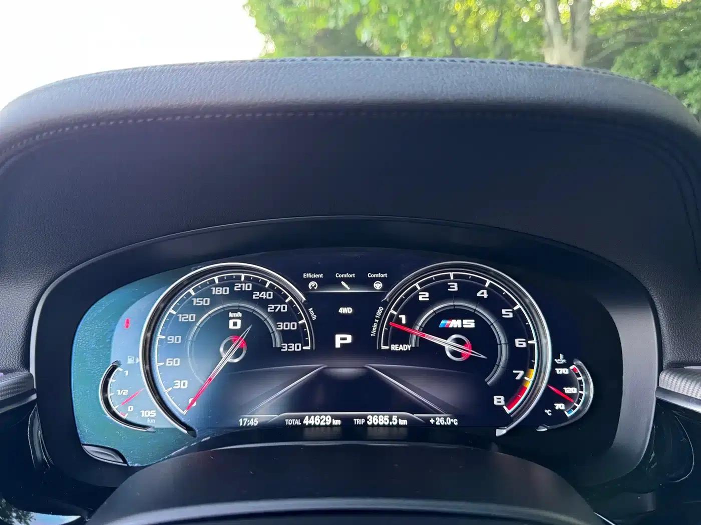 2018 BMW M5 — миниатюра 18