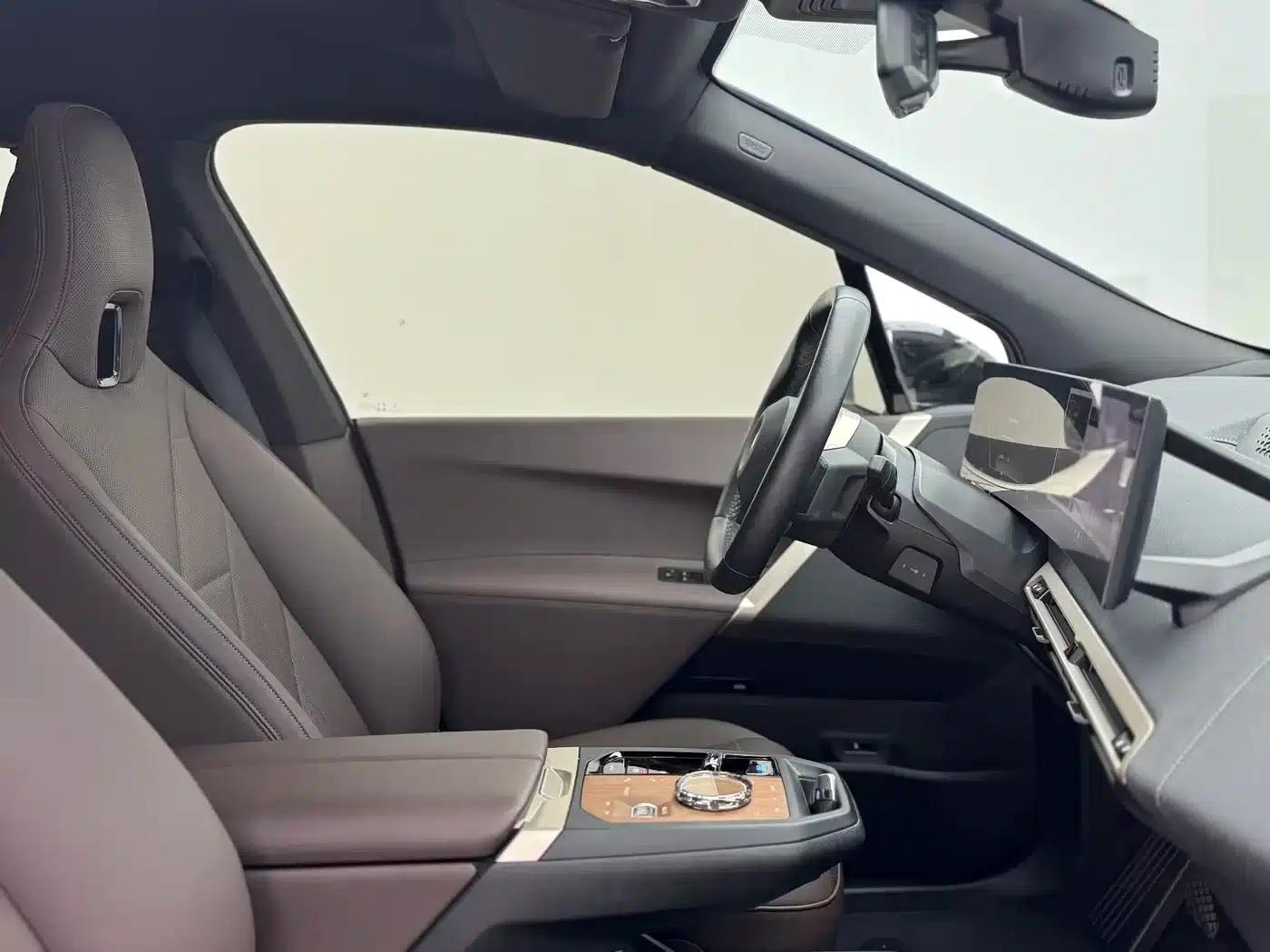 BMW iX 2023 Facelift xDrive40 — миниатюра 22