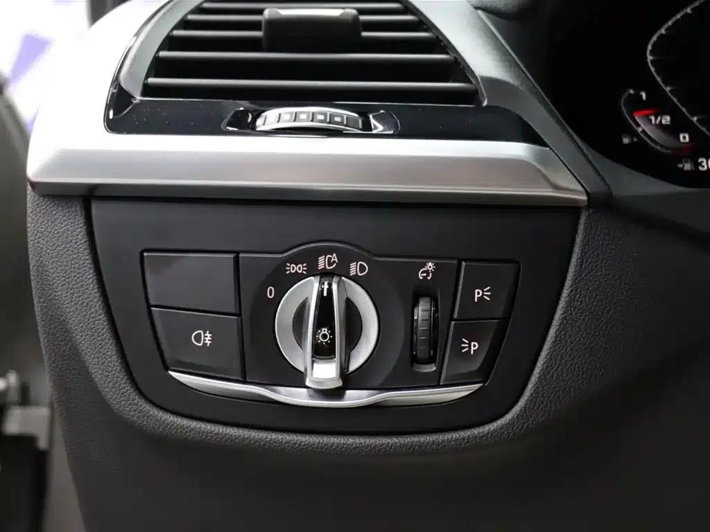 2021 BMW X3 M — миниатюра 28