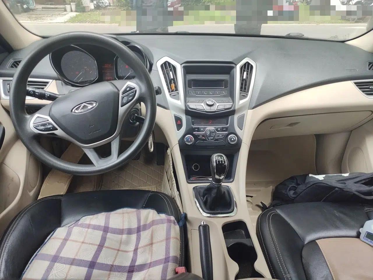 Chery Arrizo 7 2015 1.5T Manual Zhi Ling Edition — миниатюра 10