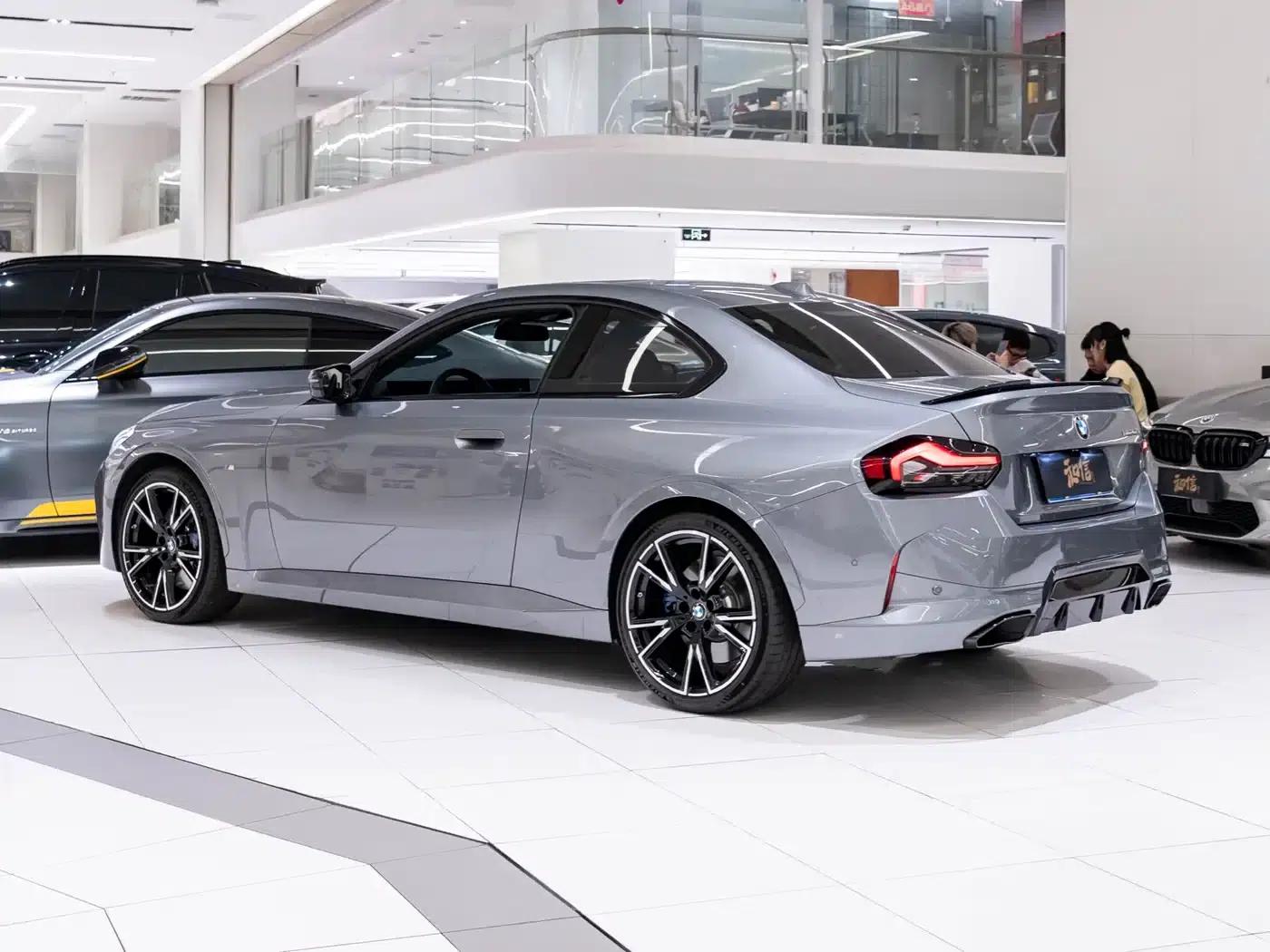 2026 BMW M240i xDrive — миниатюра 5