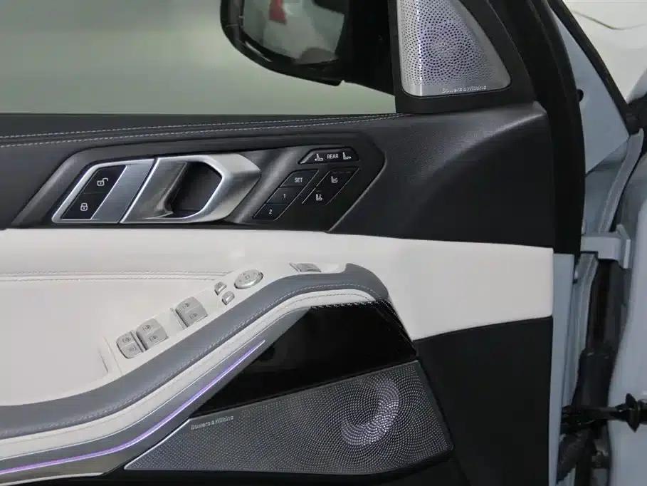 2023 BMW X7 M60i xDrive M60i — миниатюра 29