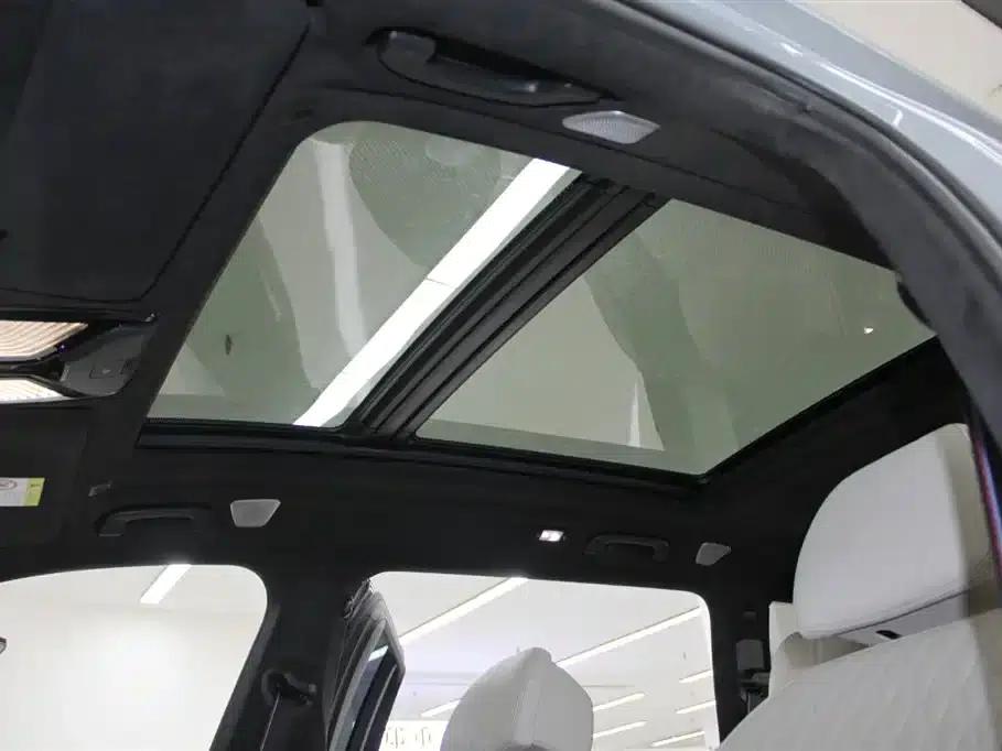 2023 BMW X7 M60i xDrive M60i — миниатюра 32