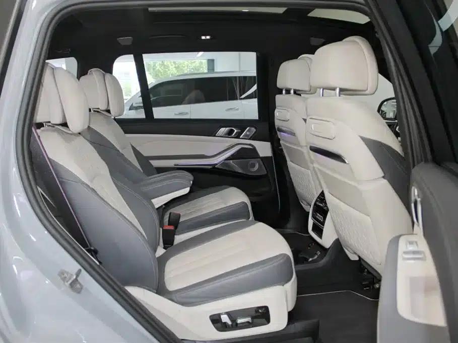 2023 BMW X7 M60i xDrive M60i — миниатюра 9
