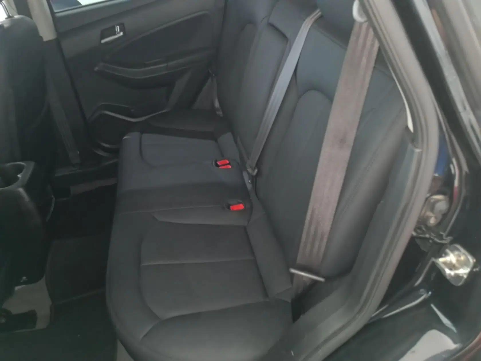 Venucia T70 2015 2.0L CVT Smart Choice Edition — миниатюра 19