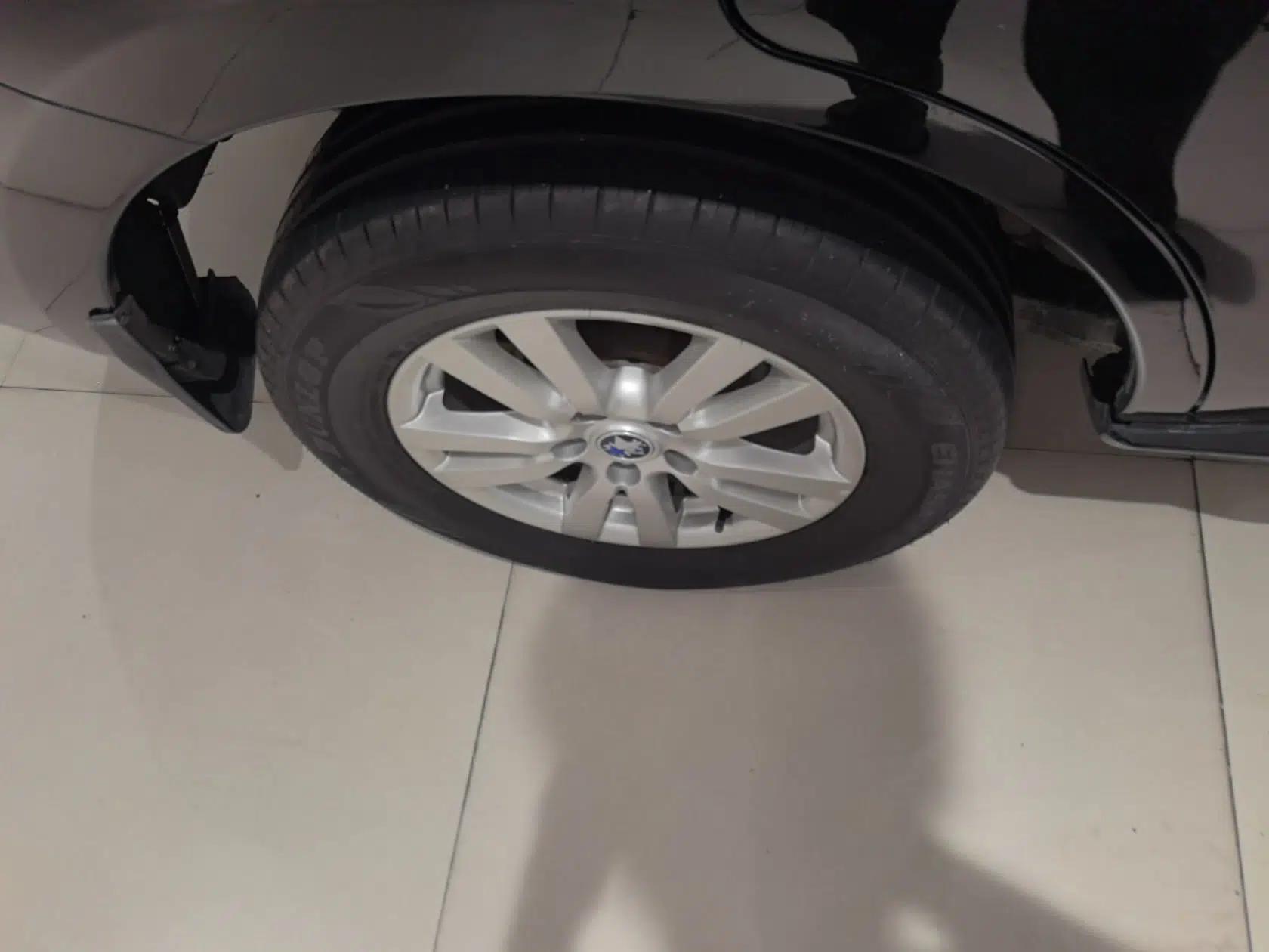 Venucia T70 2015 2.0L CVT Smart Choice Edition — миниатюра 10