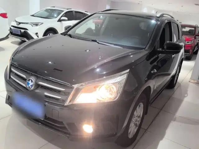 Venucia T70 2015 2.0L CVT Smart Choice Edition