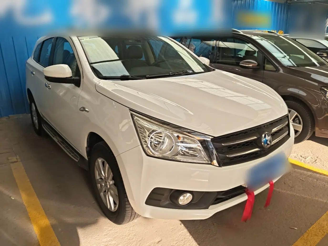 Venucia T70 2015 2.0L CVT Smart Choice Edition — миниатюра 6