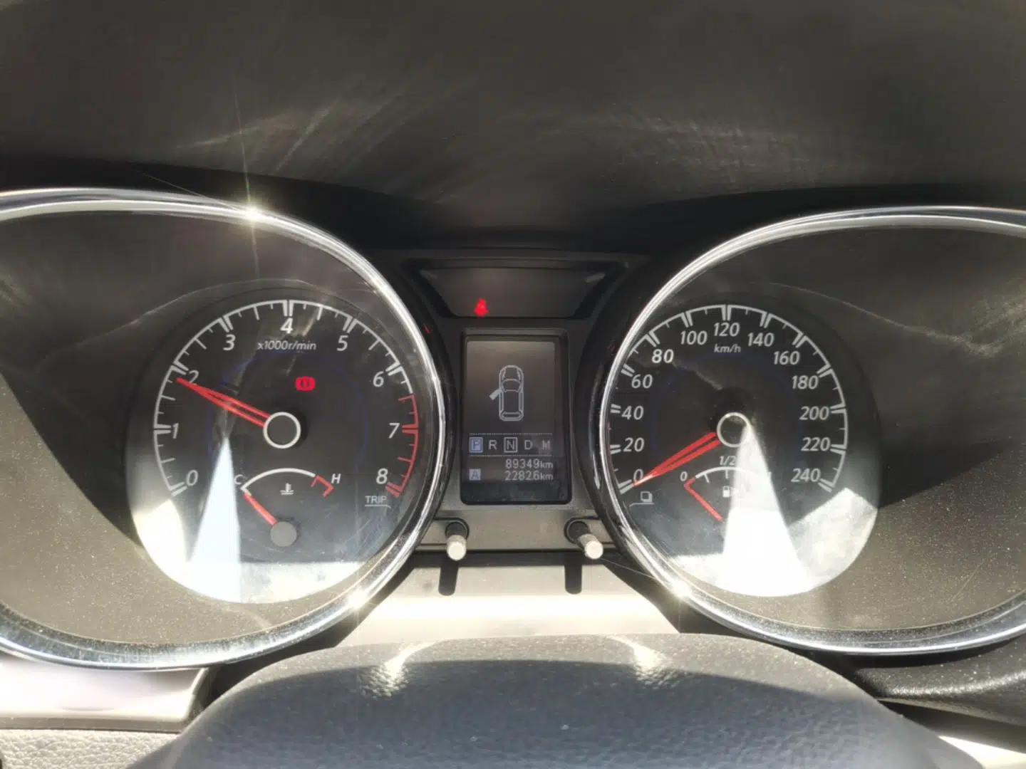 Venucia T70 2016 2.0L CVT Smart Choice Edition — миниатюра 14