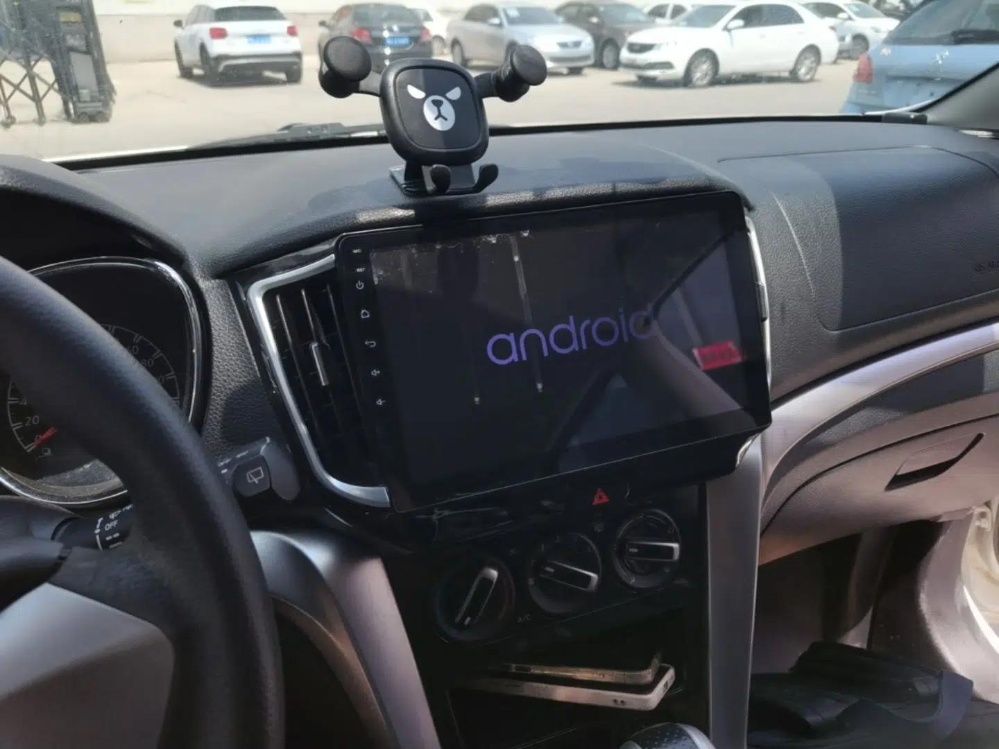 Venucia T70 2016 2.0L CVT Smart Choice Edition — миниатюра 15