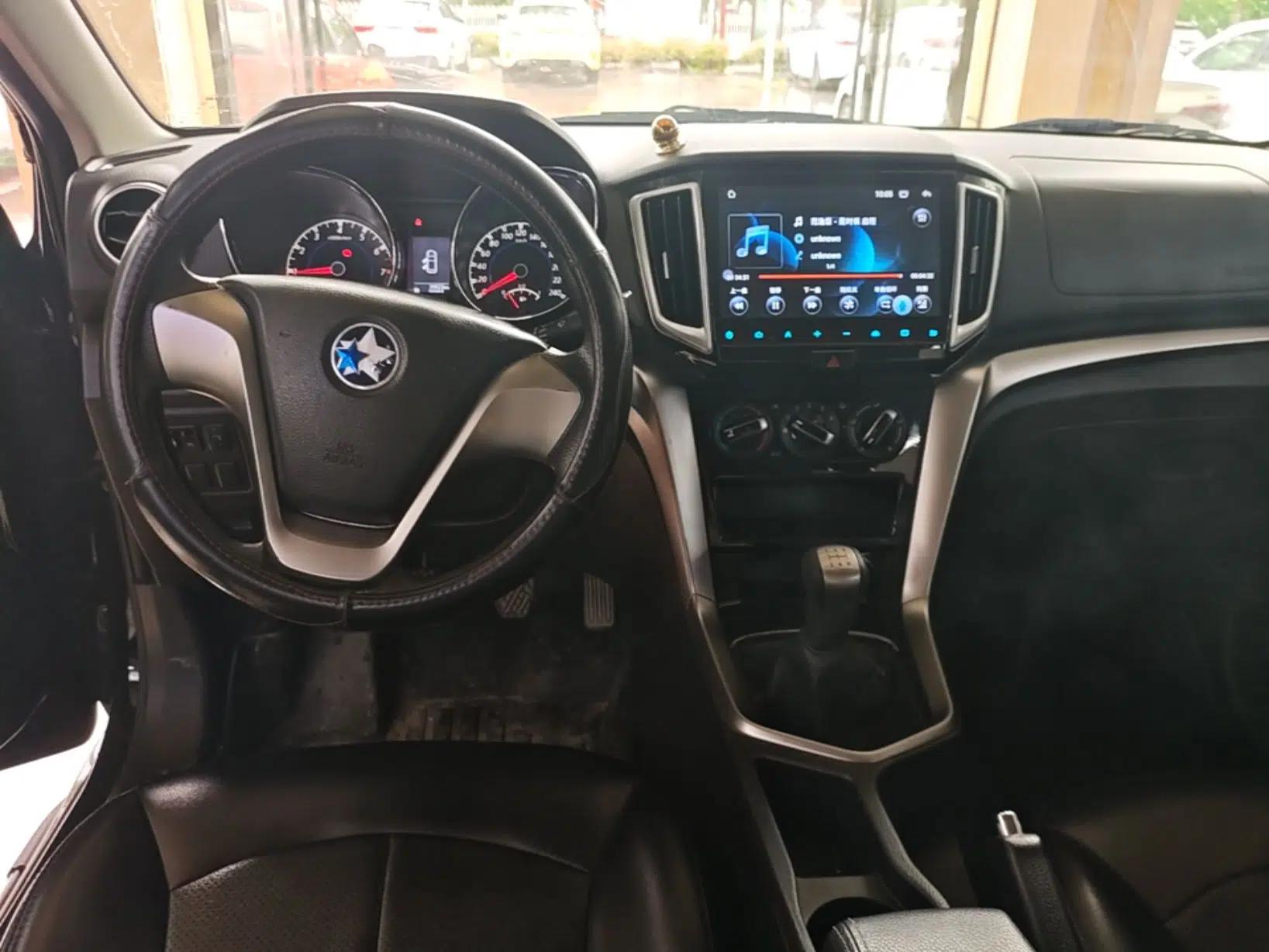Venucia T70 2016 1.6L Manual Ruixing Edition — миниатюра 12