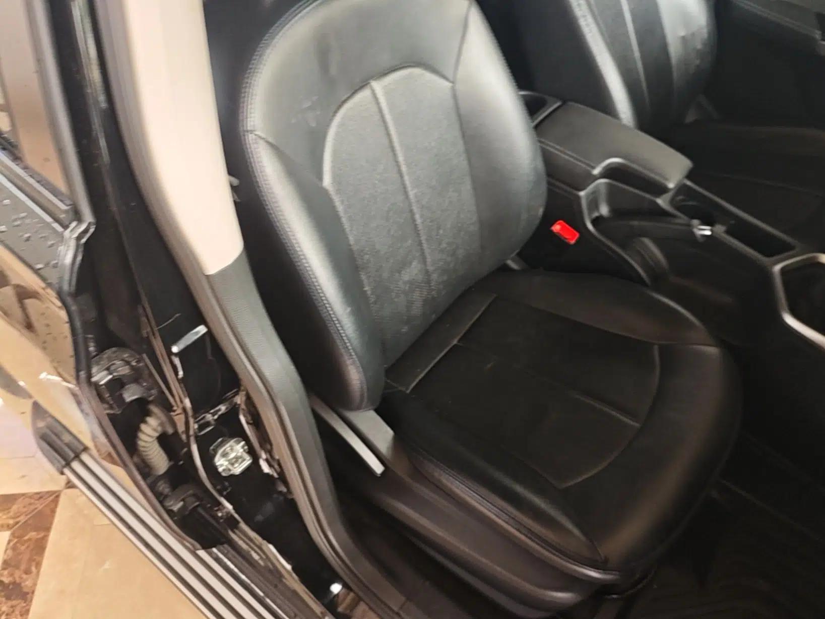 Venucia T70 2016 1.6L Manual Ruixing Edition — миниатюра 23