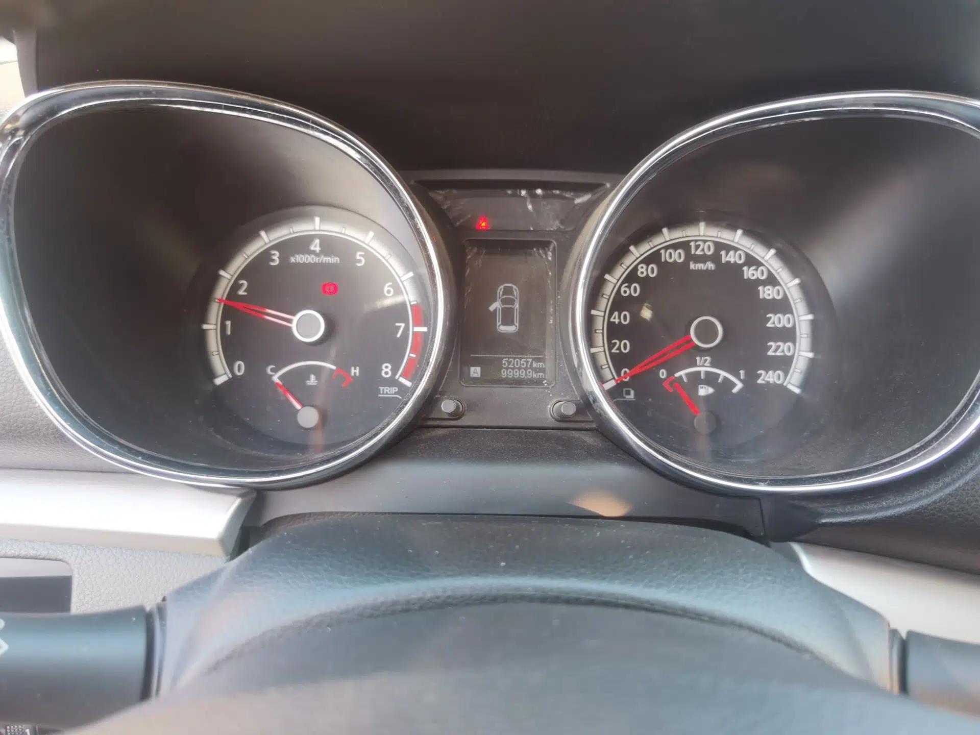 Venucia T70 2015 2.0L Manual RuiXiang Edition — миниатюра 12