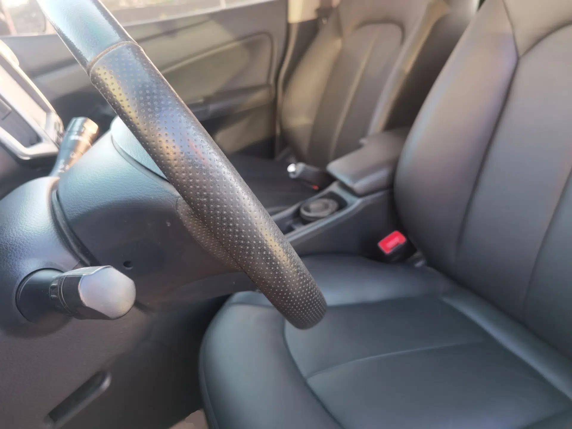 Venucia T70 2015 2.0L Manual RuiXiang Edition — миниатюра 16