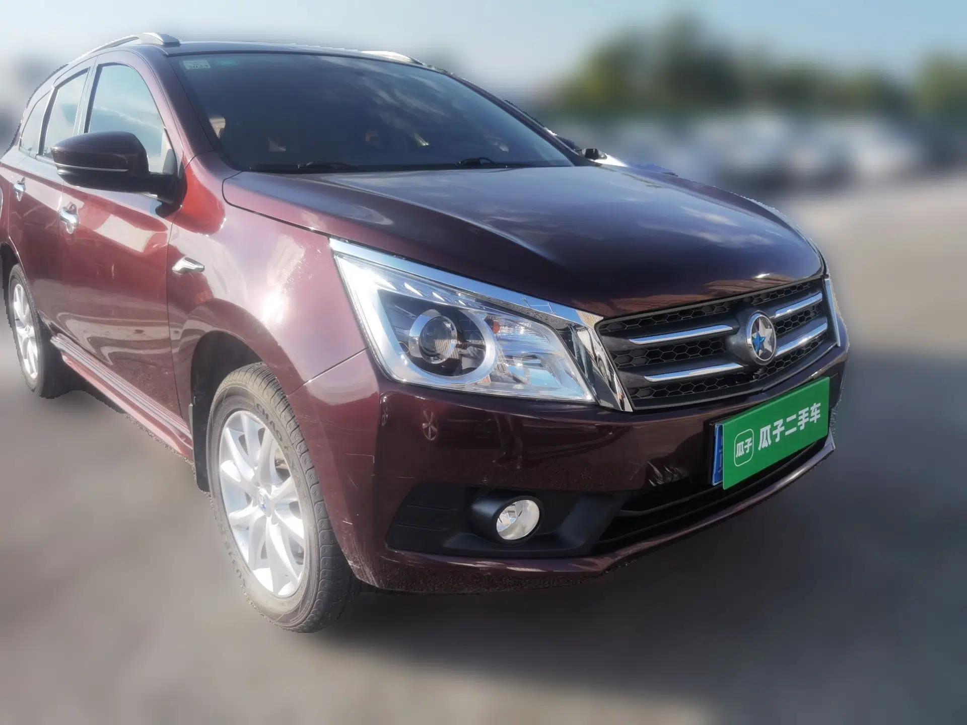 Venucia T70 2015 2.0L Manual RuiXiang Edition — миниатюра 3