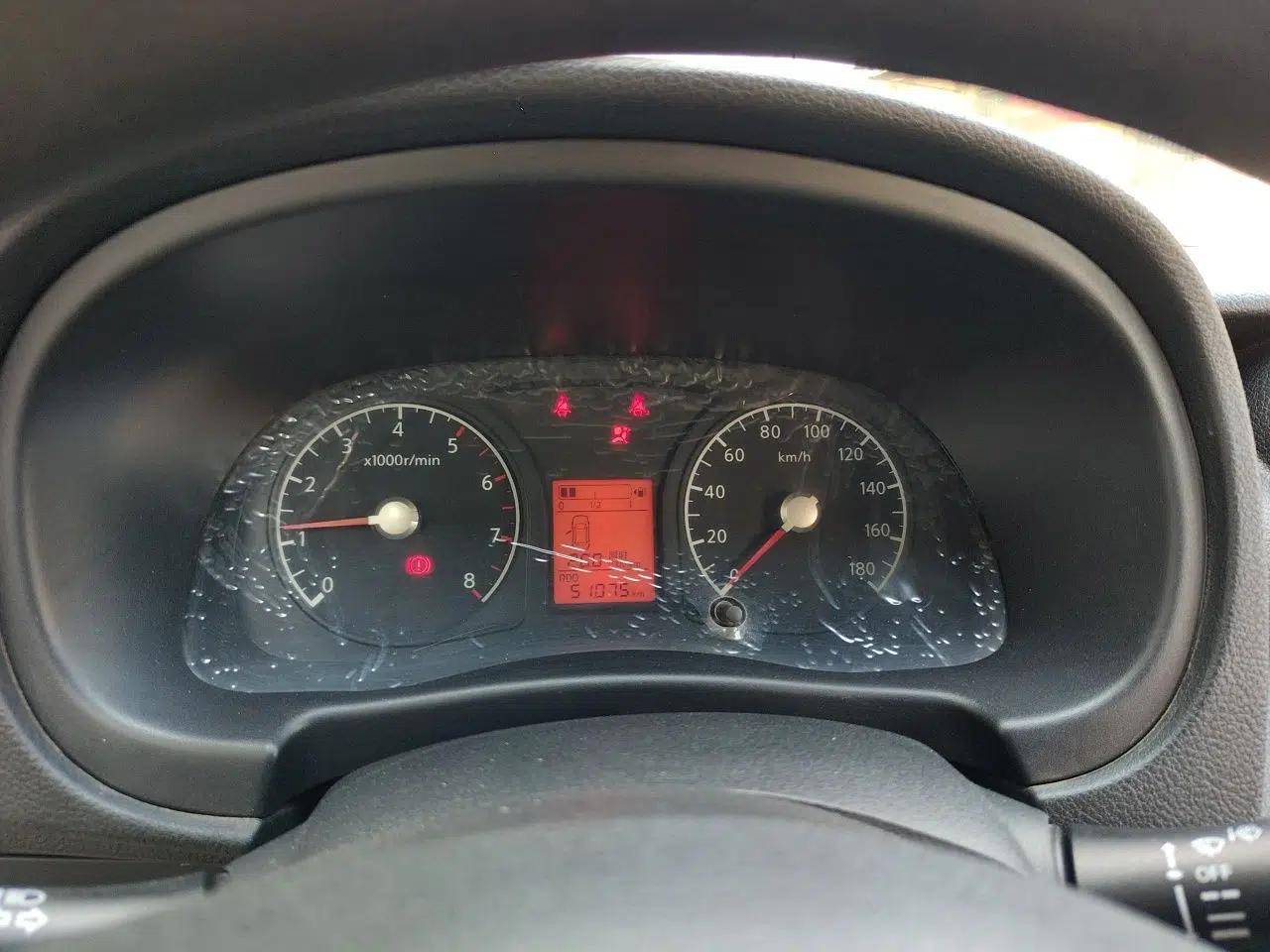 Venucia R30 2016 1.2L Manual Enjoyment Edition — миниатюра 12