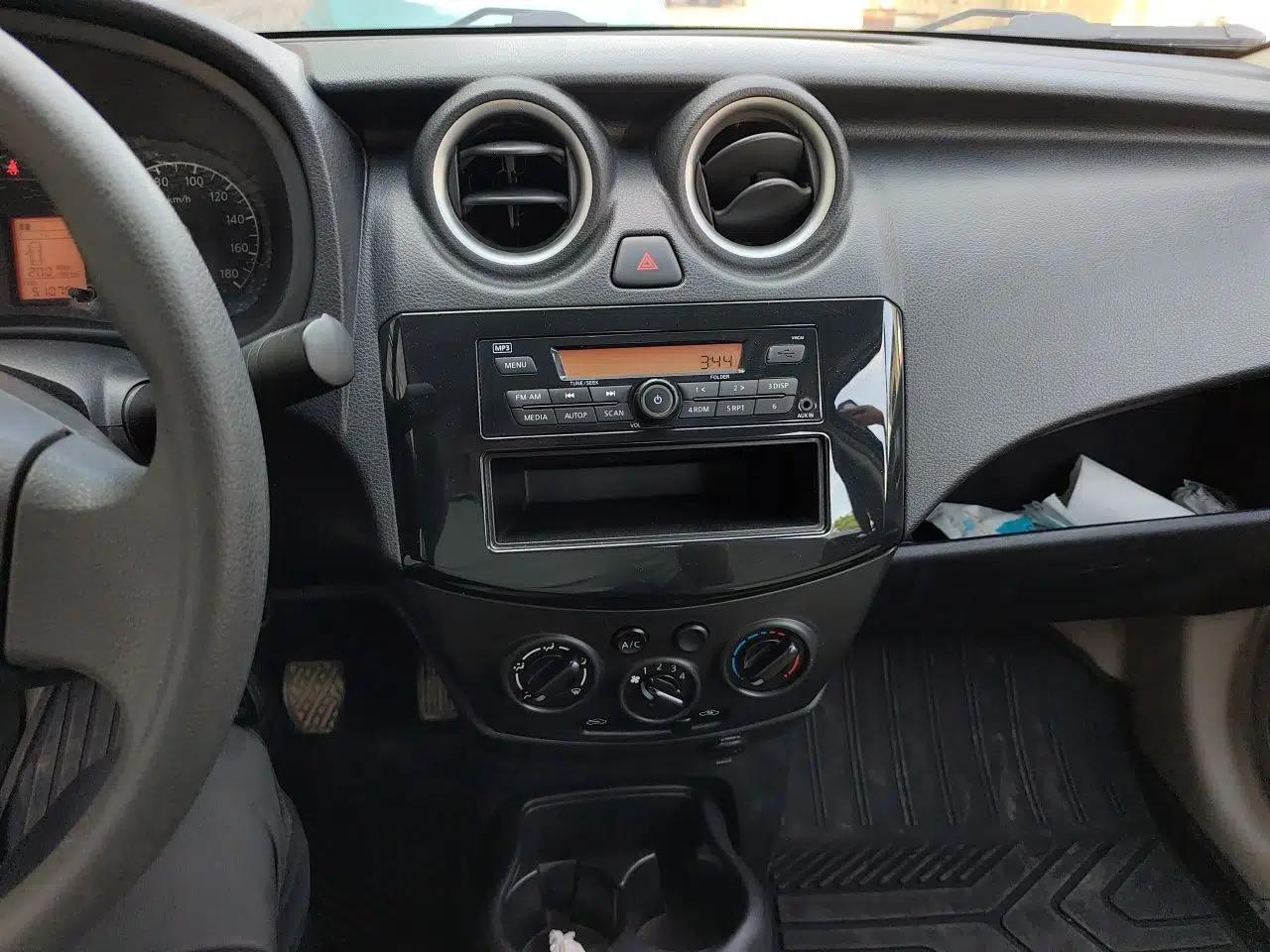 Venucia R30 2016 1.2L Manual Enjoyment Edition — миниатюра 14