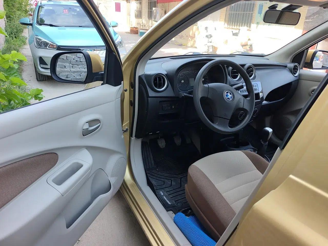 Venucia R30 2016 1.2L Manual Enjoyment Edition — миниатюра 17
