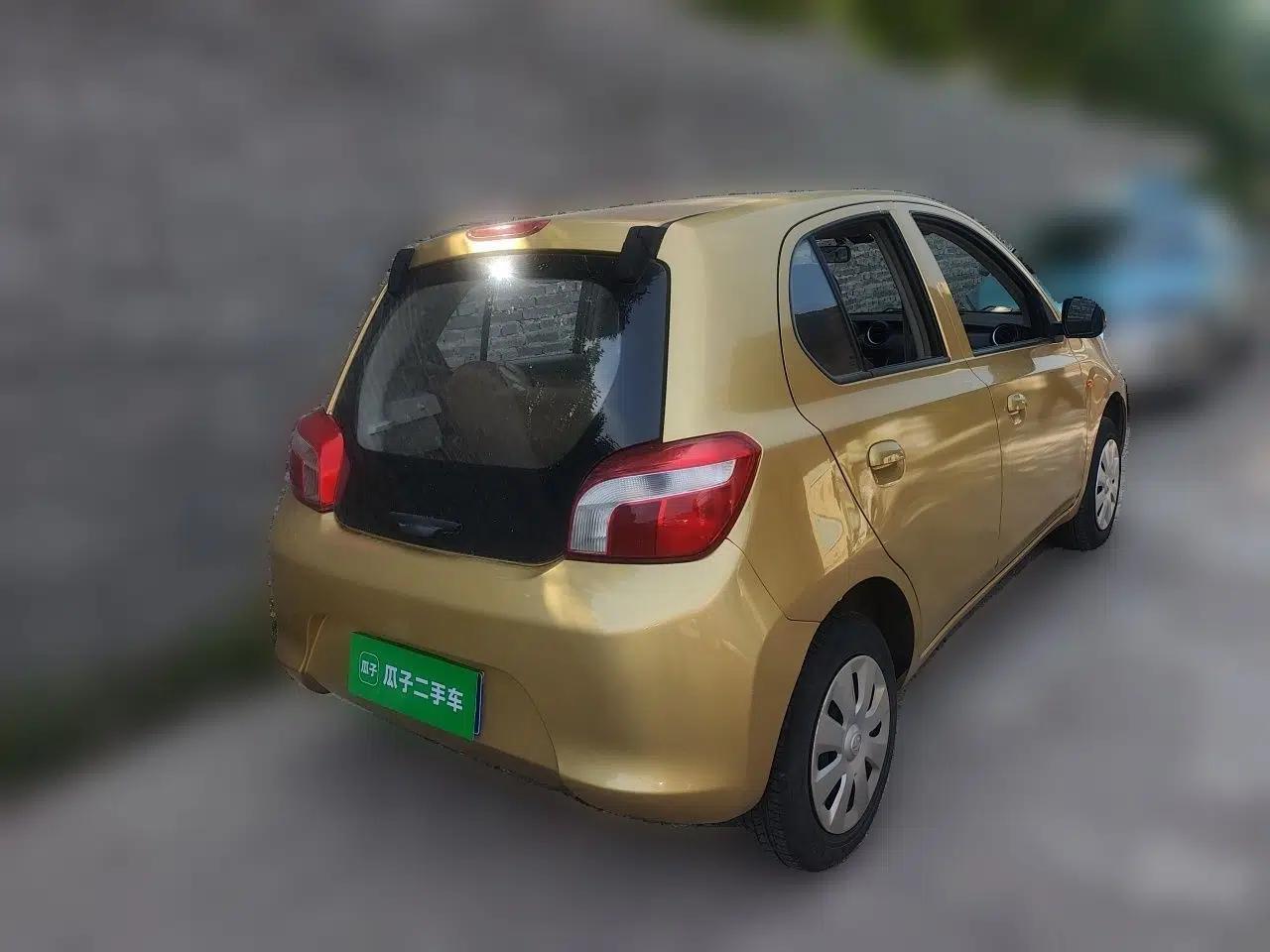 Venucia R30 2016 1.2L Manual Enjoyment Edition — миниатюра 6