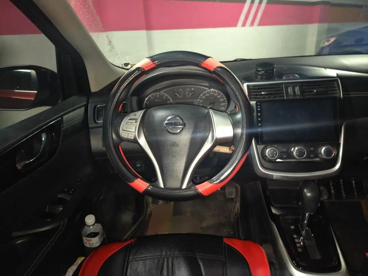 Nissan Tiida 2016 1.6L CVT Cool Dynamic Edition — миниатюра 11