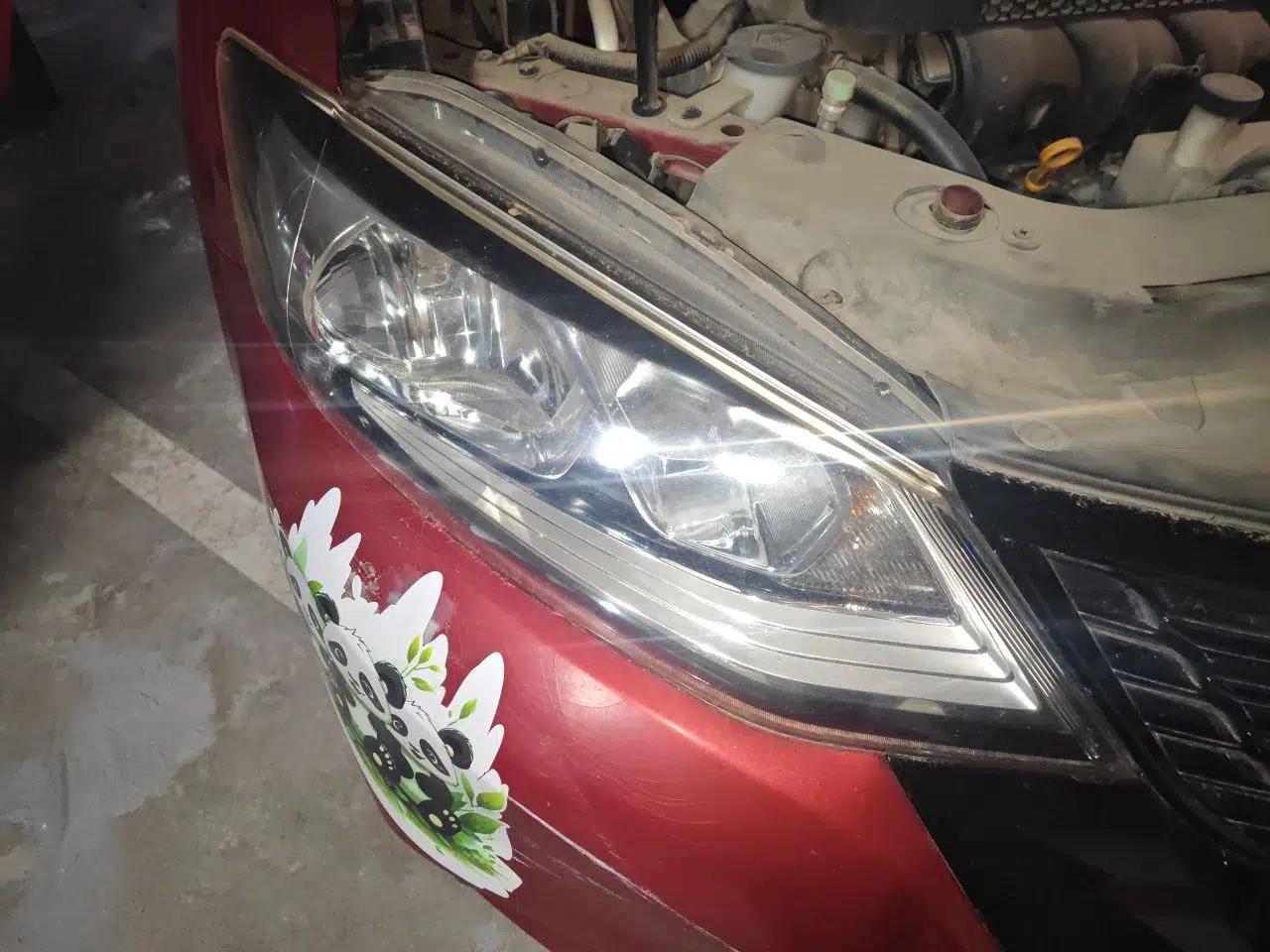 Nissan Tiida 2016 1.6L CVT Cool Dynamic Edition — миниатюра 7