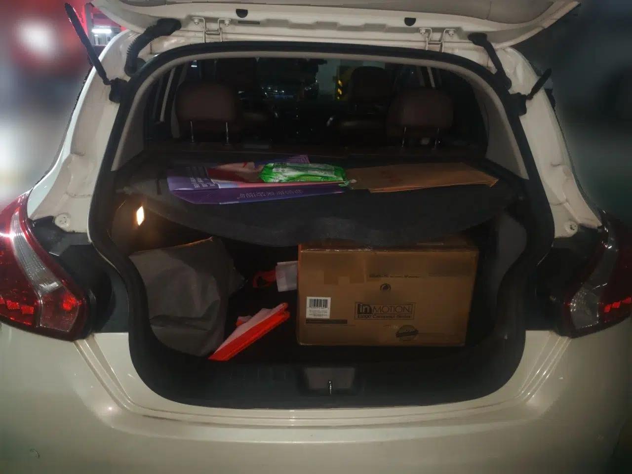 Nissan Tiida 2011 1.6L CVT Smart Version — миниатюра 20