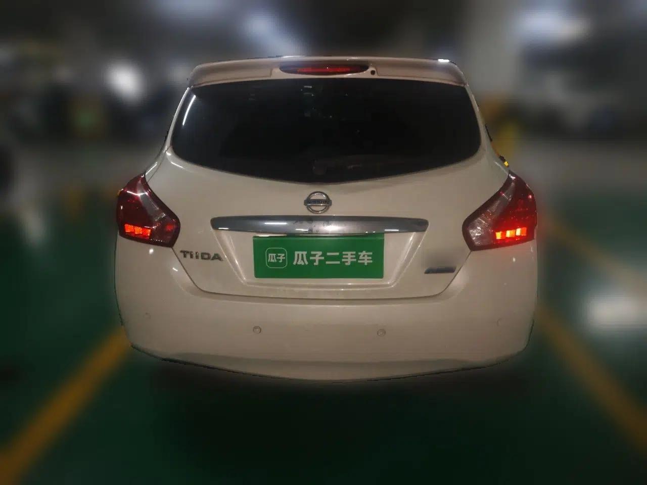 Nissan Tiida 2011 1.6L CVT Smart Version — миниатюра 5
