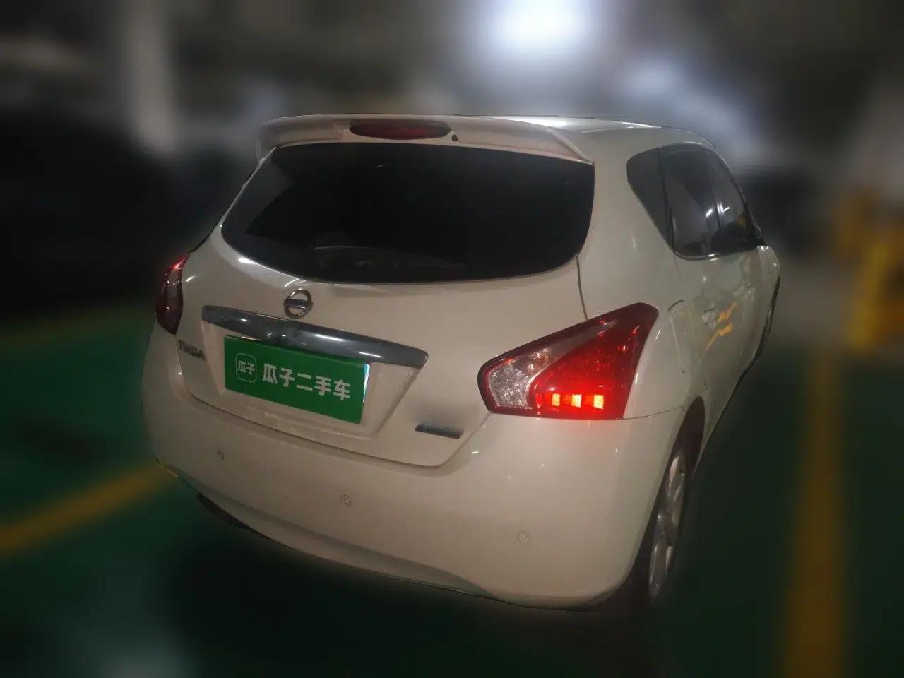 Nissan Tiida 2011 1.6L CVT Smart Version — миниатюра 6