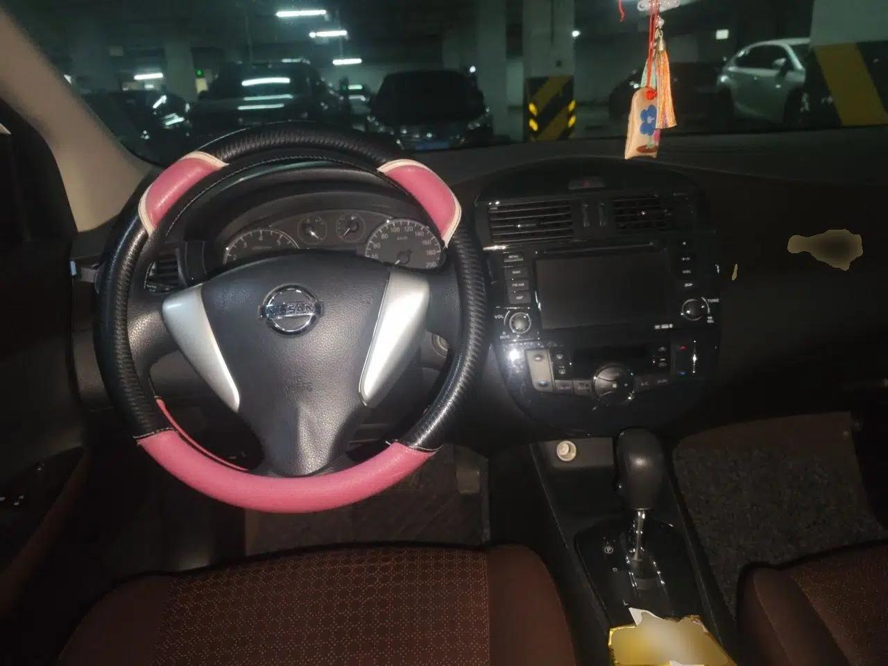Nissan Tiida 2011 1.6L CVT Smart Version — миниатюра 10