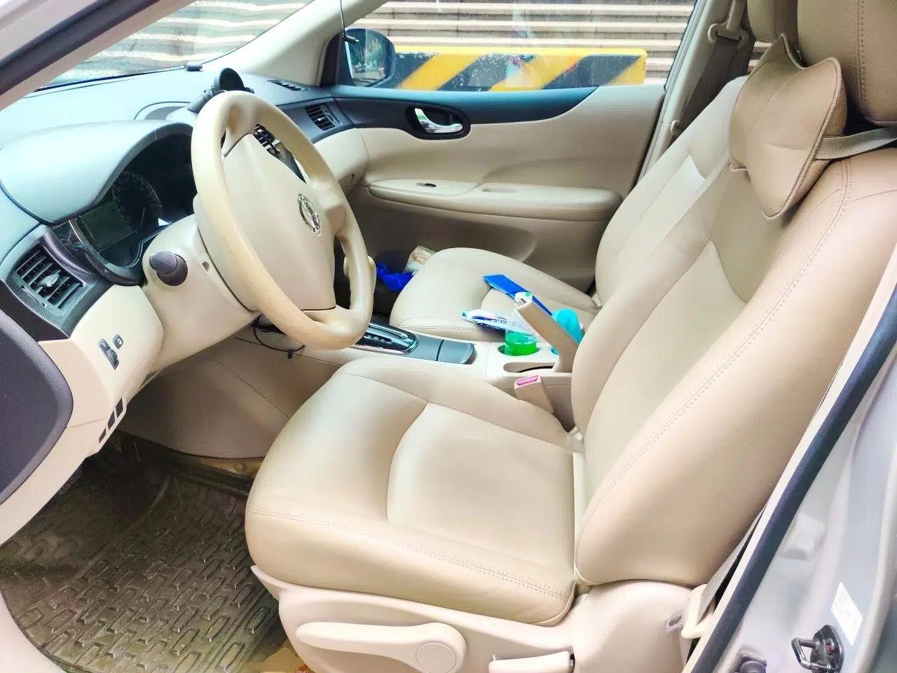 Nissan Tiida 2011 1.6L CVT Smart Version — миниатюра 16