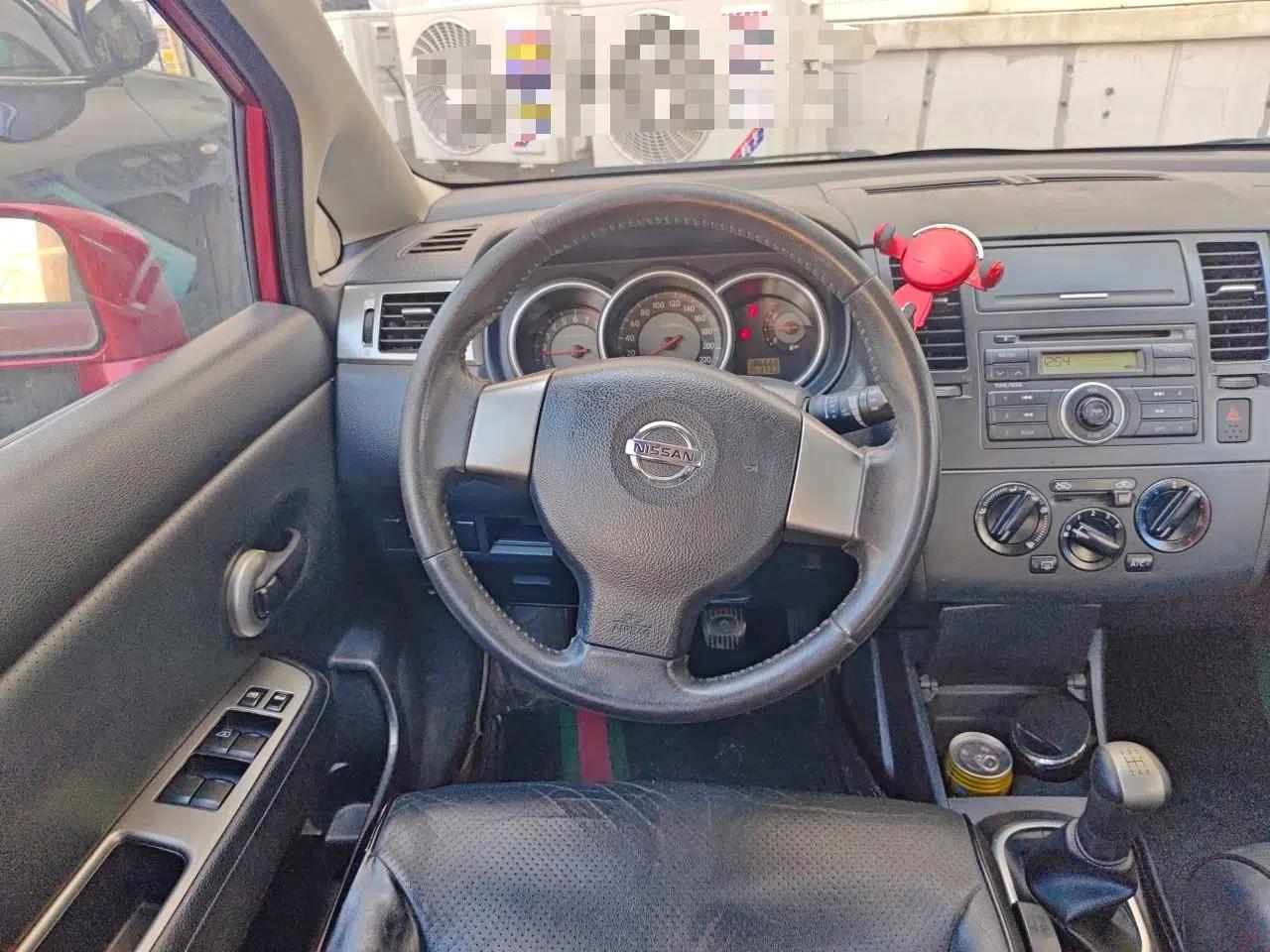 Nissan Tiida 2006 1.6GE MT — миниатюра 11