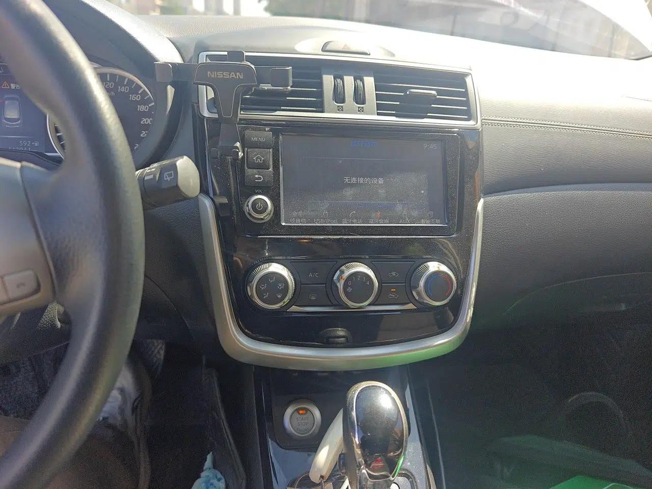 Nissan Tiida 2016 1.6L CVT Smart Drive Edition — миниатюра 14