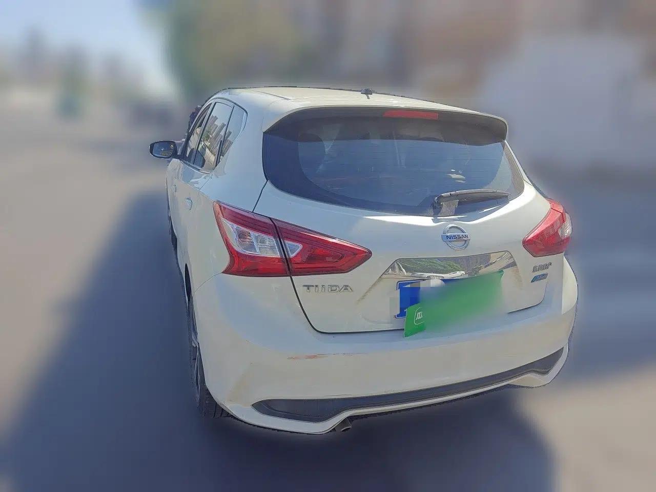 Nissan Tiida 2016 1.6L CVT Smart Drive Edition — миниатюра 4