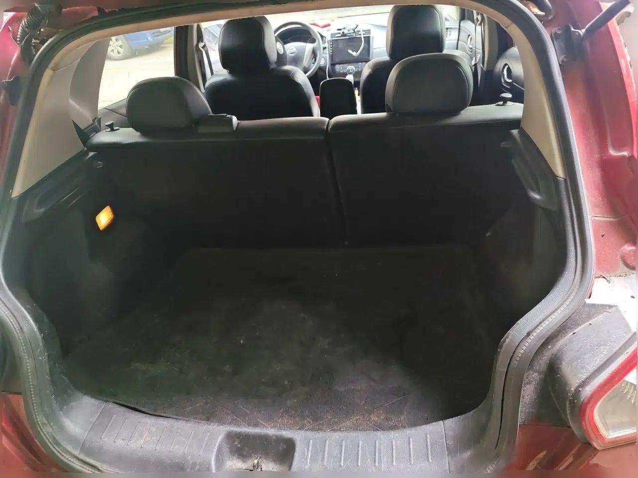 Nissan Tiida 2011 1.6L CVT Smart Version — миниатюра 20