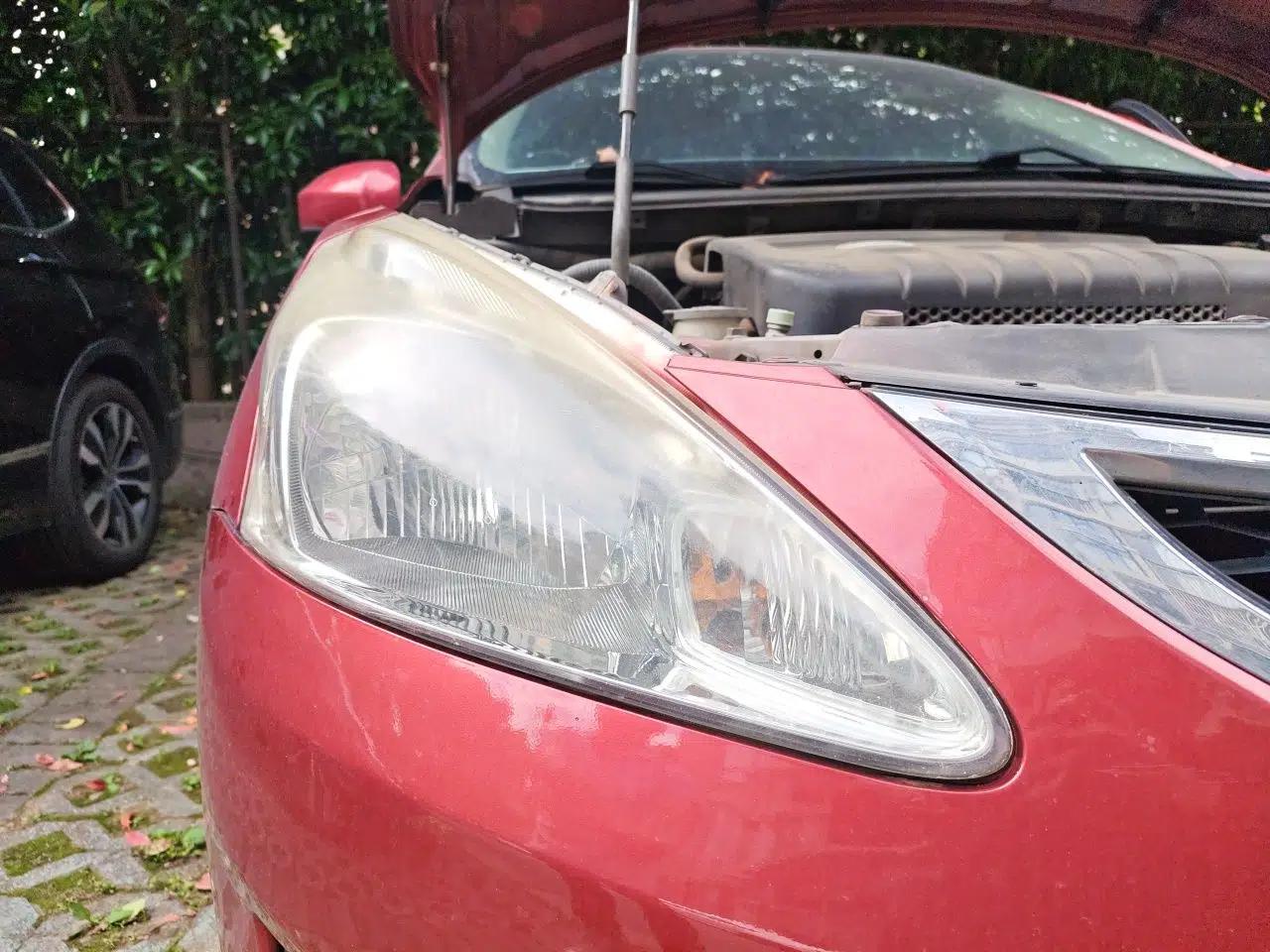 Nissan Tiida 2011 1.6L CVT Smart Version — миниатюра 7