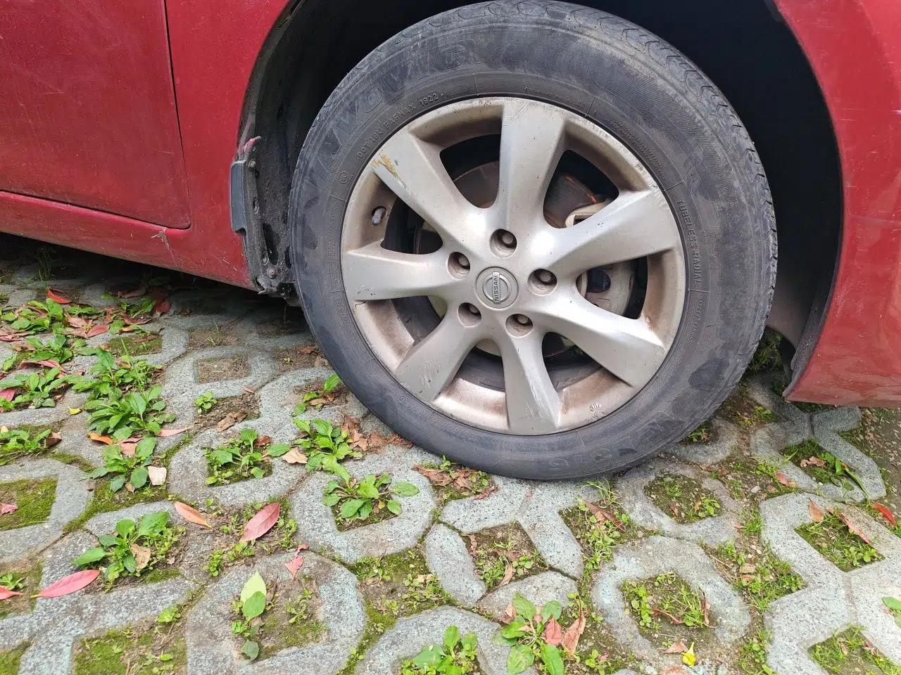 Nissan Tiida 2011 1.6L CVT Smart Version — миниатюра 8