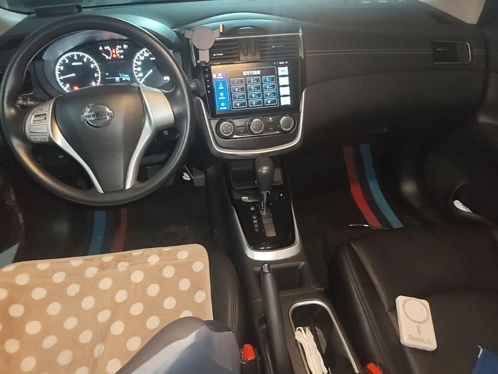 Nissan Tiida 2016 1.6L CVT Cool Dynamic Edition — миниатюра 10